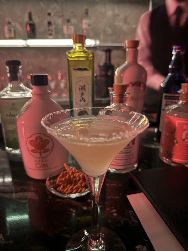 バー🍸