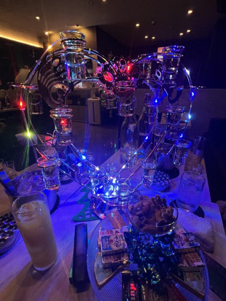 スットコドッコイさきです！