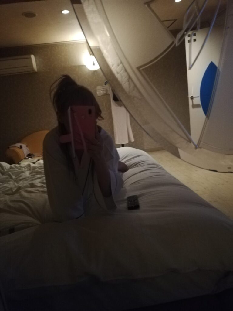 おひとり様満喫🐭🏩と21時半出勤🌹